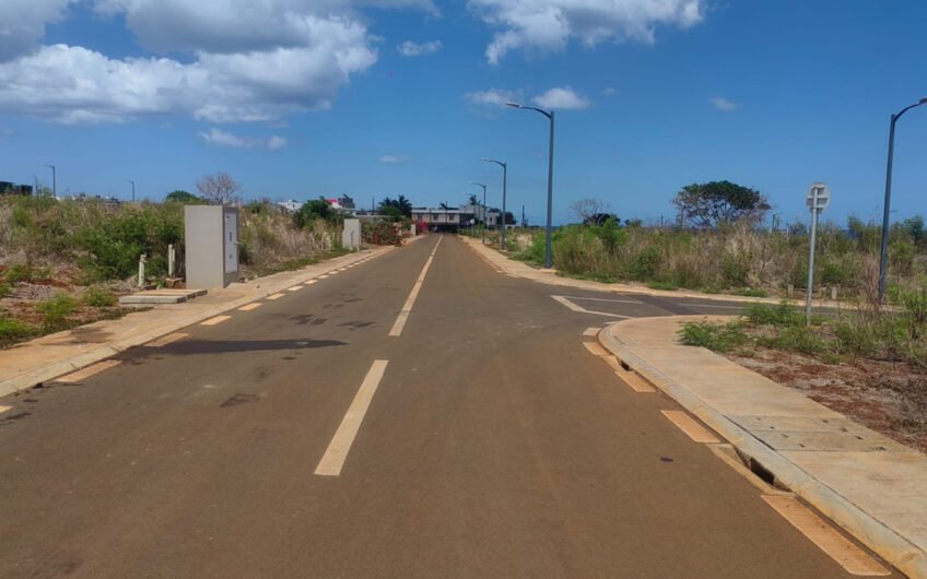 Your Ideal Residential Land Awaits in Morc Jardin de Bougainvilliers, Pointe aux Sables!