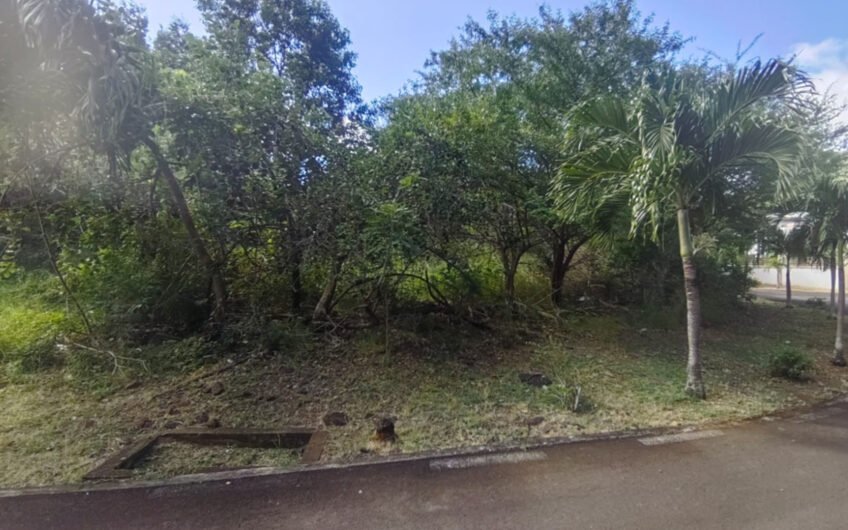 For sale residential land at Domaine Saint Louis, Pailles