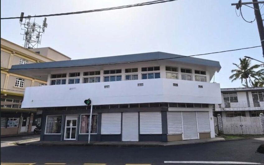 For sale commercial building of 8000sqft at Glen Park crossroads, Vacoas