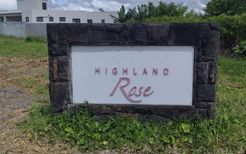 For sale nice residential land at Morcellement Highland Rose.