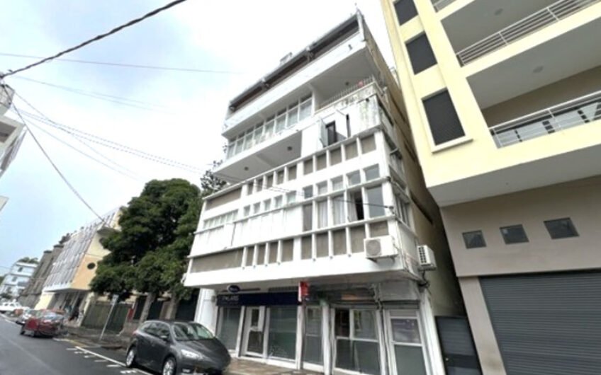 For sale commercial/residential building at Rue St Georges, Port Louis.