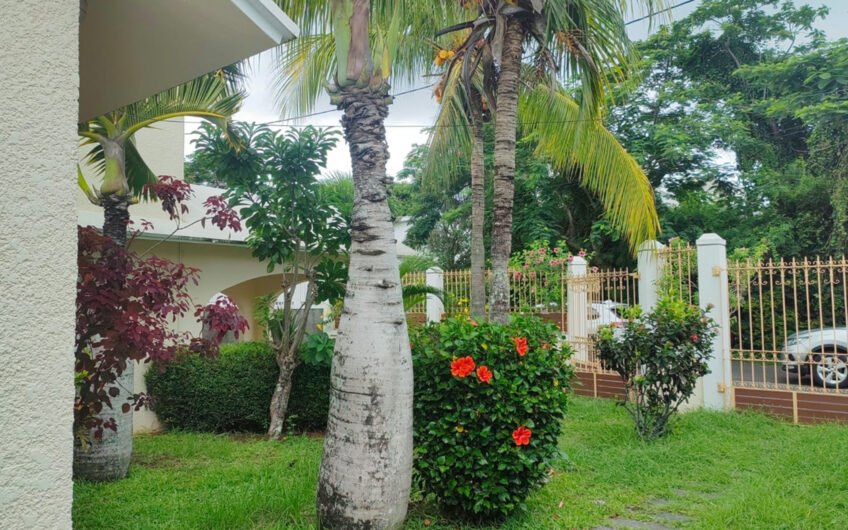 Complex consisting of 2 duplexes & 1 studio for sale in scenic Mont Choisy