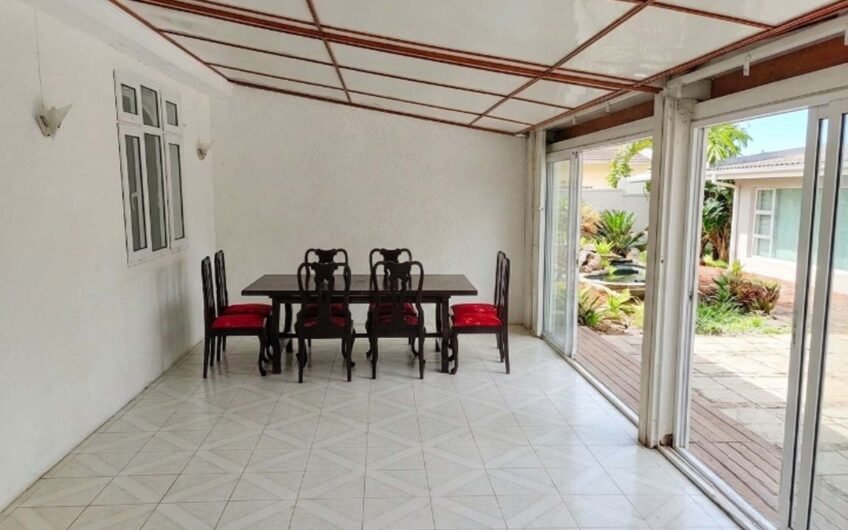 For sale beautiful beachfront villa of 4 bedrooms at Baie du Tombeau