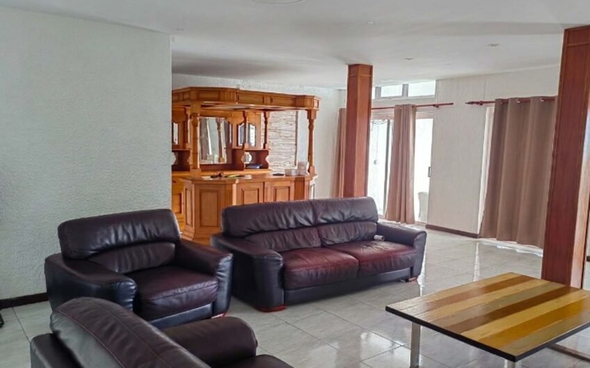 For sale beautiful beachfront villa of 4 bedrooms at Baie du Tombeau