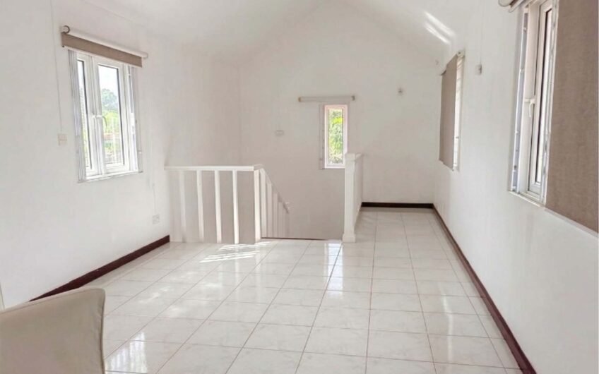 For sale beautiful beachfront villa of 4 bedrooms at Baie du Tombeau