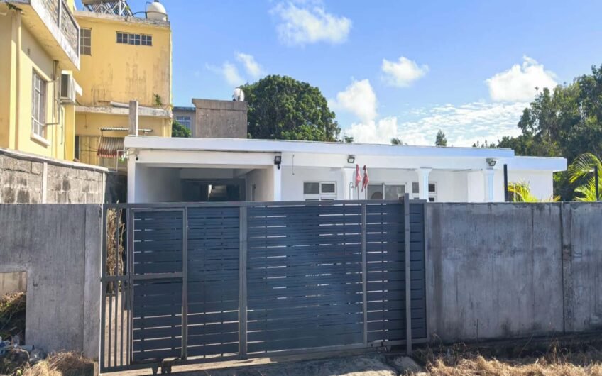 Semi-furnished house for sale in Grand Gaube